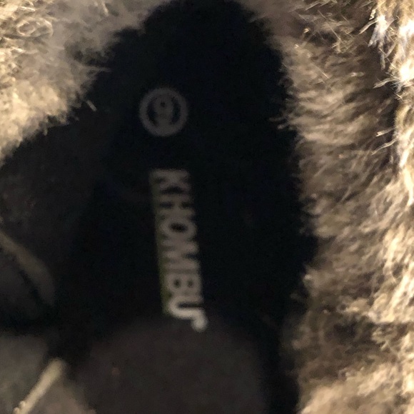 Khombu Lindsey Women’s Brown Suede Ankle Winter Boots Size 9 - Picture 9 of 11